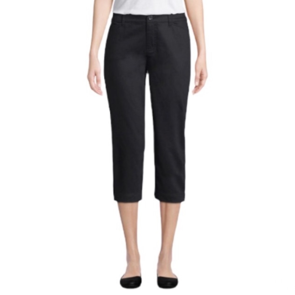 St. John’s Bay Mid Rise Black Capri Pants